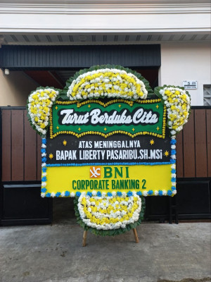 Papan Bunga Duka di Masaran